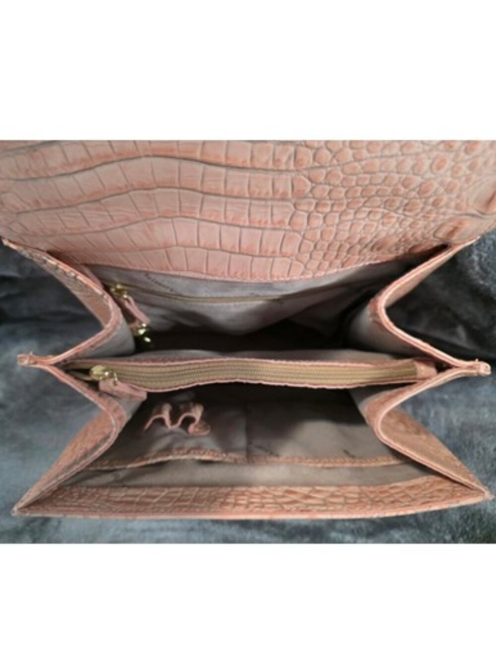 Brahmin Vittoria Rose Convertible Satchel/Crossbody Bag (excellent condition) - Picture 7 of 12